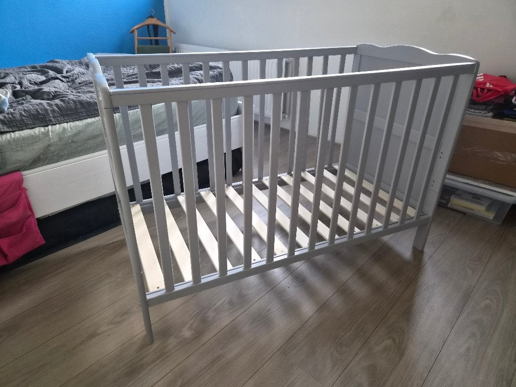 Ledikant / meegroeibed, Zo goed als nieuw, Minder dan 140 cm, Minder dan 70 cm, Ophalen