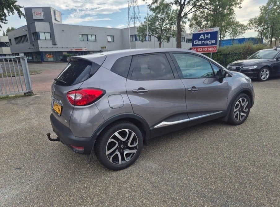 Foto 4 van Renault Captur AUTOMAAT 1.2 TCE 120 EDC 2014 Grijs