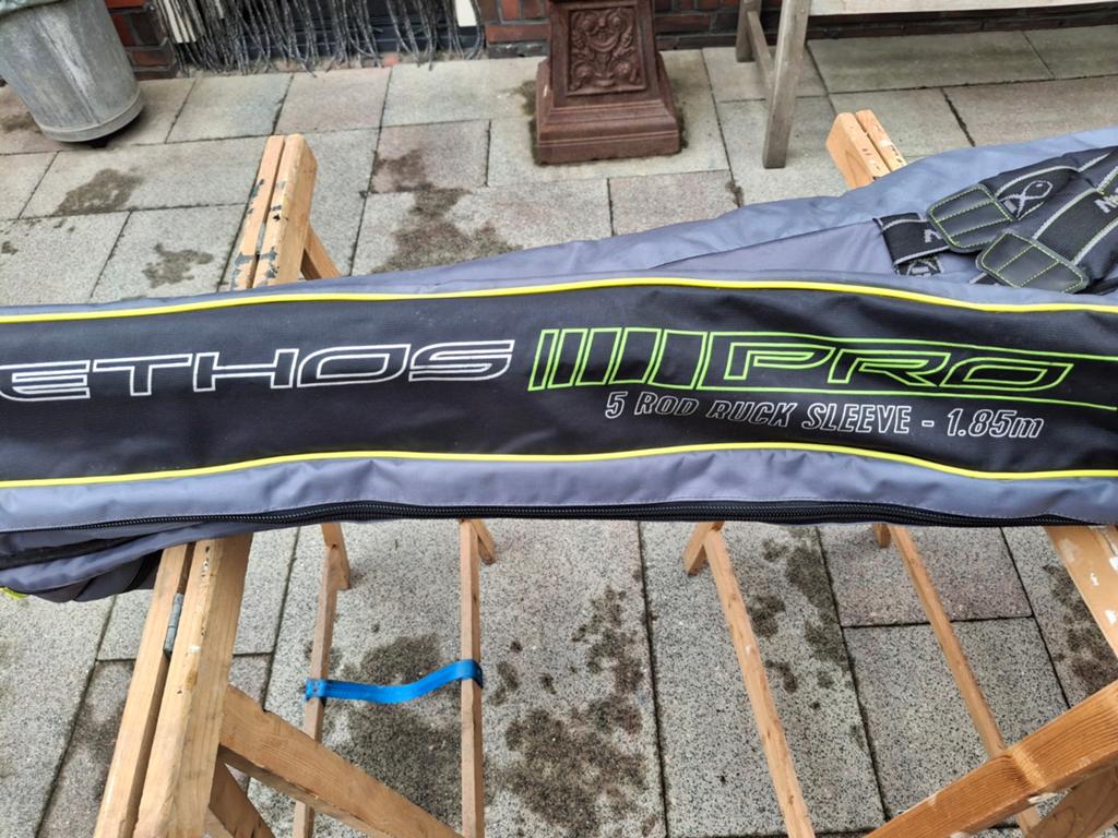 Matrix Ethos Pro Foudraal 5 Hengels - 1.85m, Ophalen, Zo goed als nieuw, Werphengel