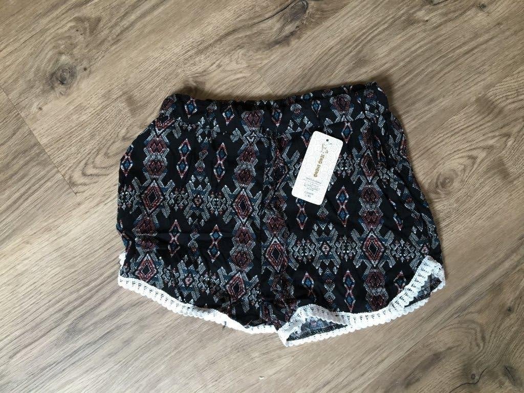 Zwarte korte broek, Kort, Zwart, Maat 42/44 (L), Ophalen of Verzenden