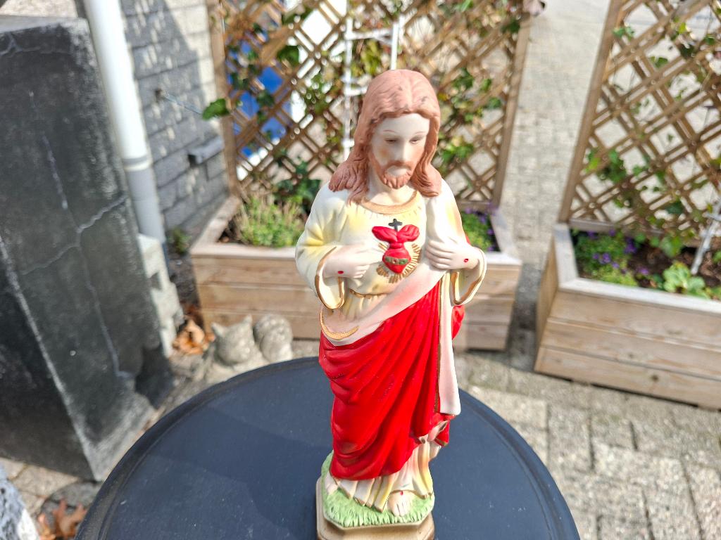 antiek heilig hart porseleinen  jezus beeld met hart, Antiek en Kunst, Ophalen of Verzenden