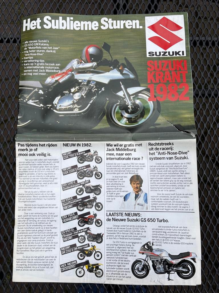 Suzuki Krant 1982 - Originele Motorfiets Brochure, Ophalen of Verzenden, Gelezen, Overige merken