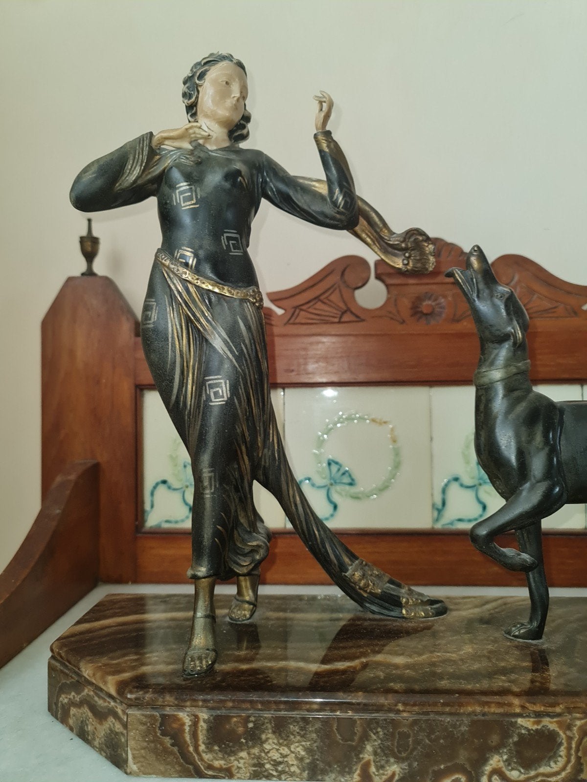 Groot Art Deco sculptuur Menneville et Rochard, Antiek en Kunst, Ophalen, Groep mensen, Art deco, 50 - 100 cm