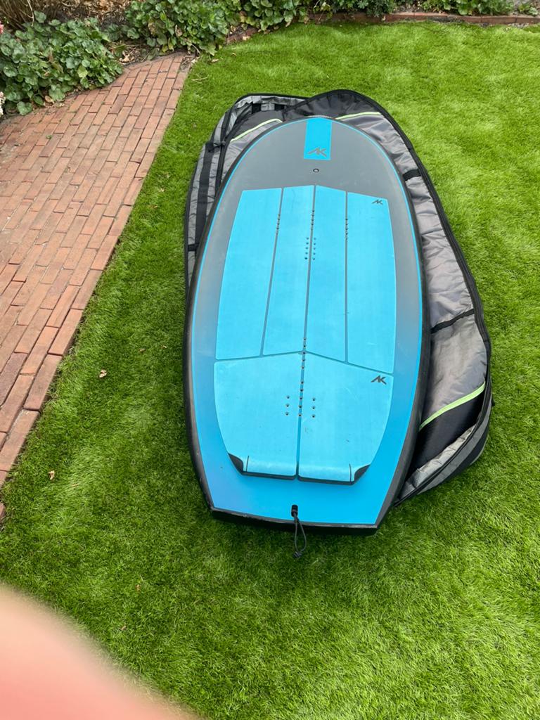 Ak phazer 110 liter met boardbag, Ophalen, Gebruikt, Wingsurf-board