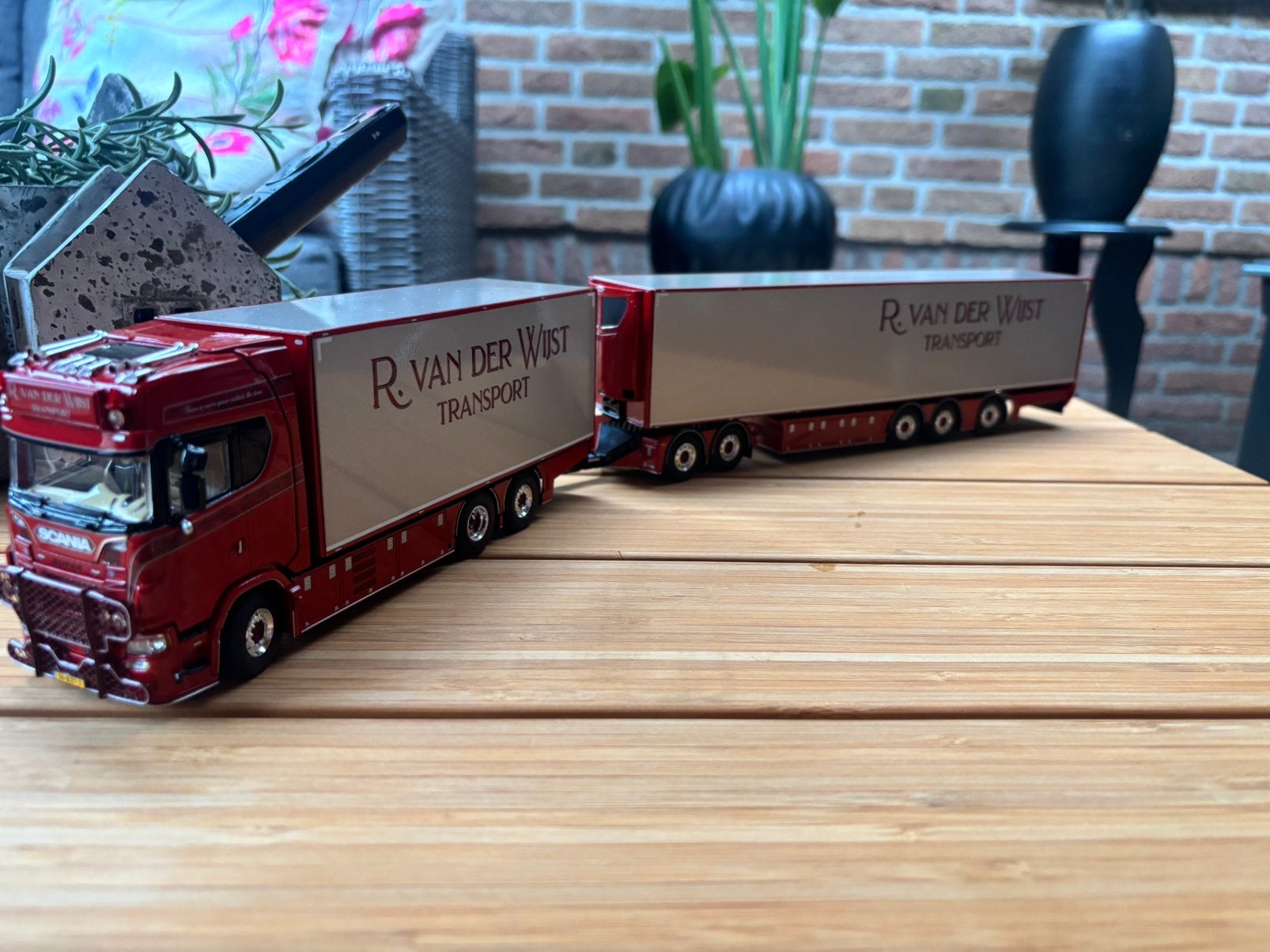 Wsi scania r van der wijst lzv, Hobby en Vrije tijd, Ophalen of Verzenden, Zo goed als nieuw, Bus of Vrachtwagen, Wsi