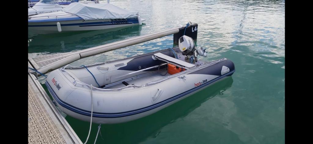 Honda 8pk buitenboordmotor met Honwave TA35 rubberboot, Watersport en Boten, Kano's, Ophalen, Opblaasbaar, Drie personen of meer