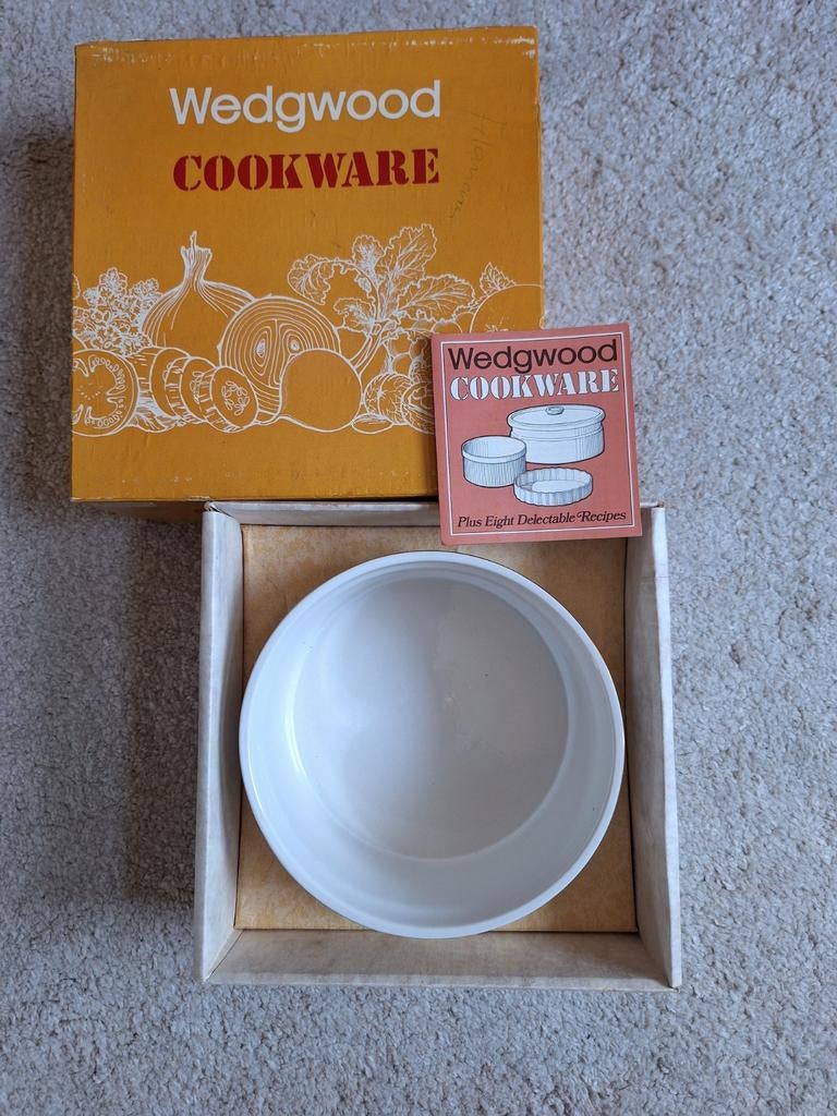 Wedgwood Wild Strawberry, Ophalen of Verzenden
