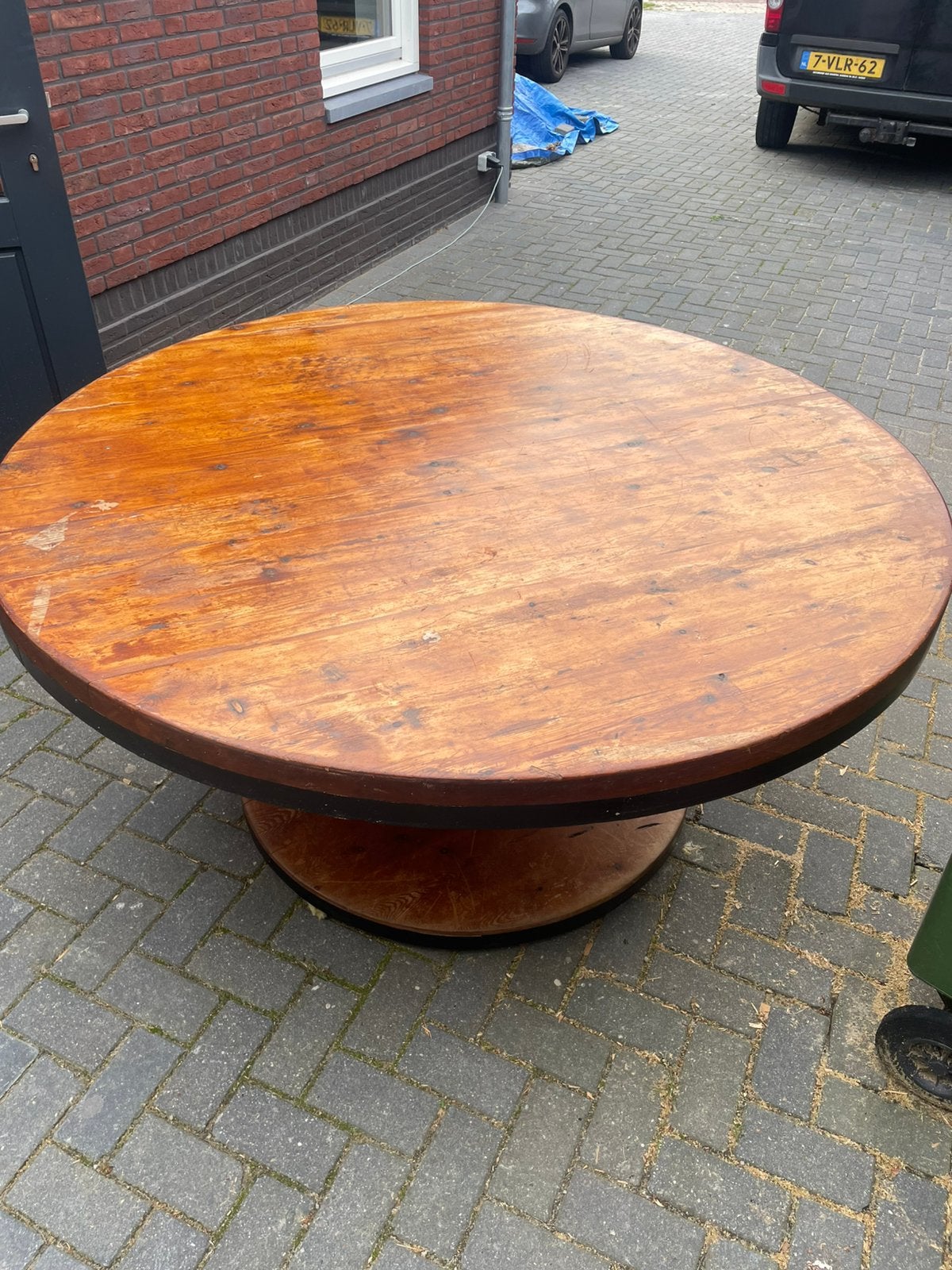 Ronde stamtafel, Ophalen, Gebruikt
