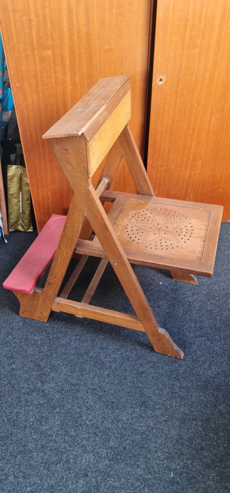Bidstoel uit klooster, Antiek en Kunst, Ophalen