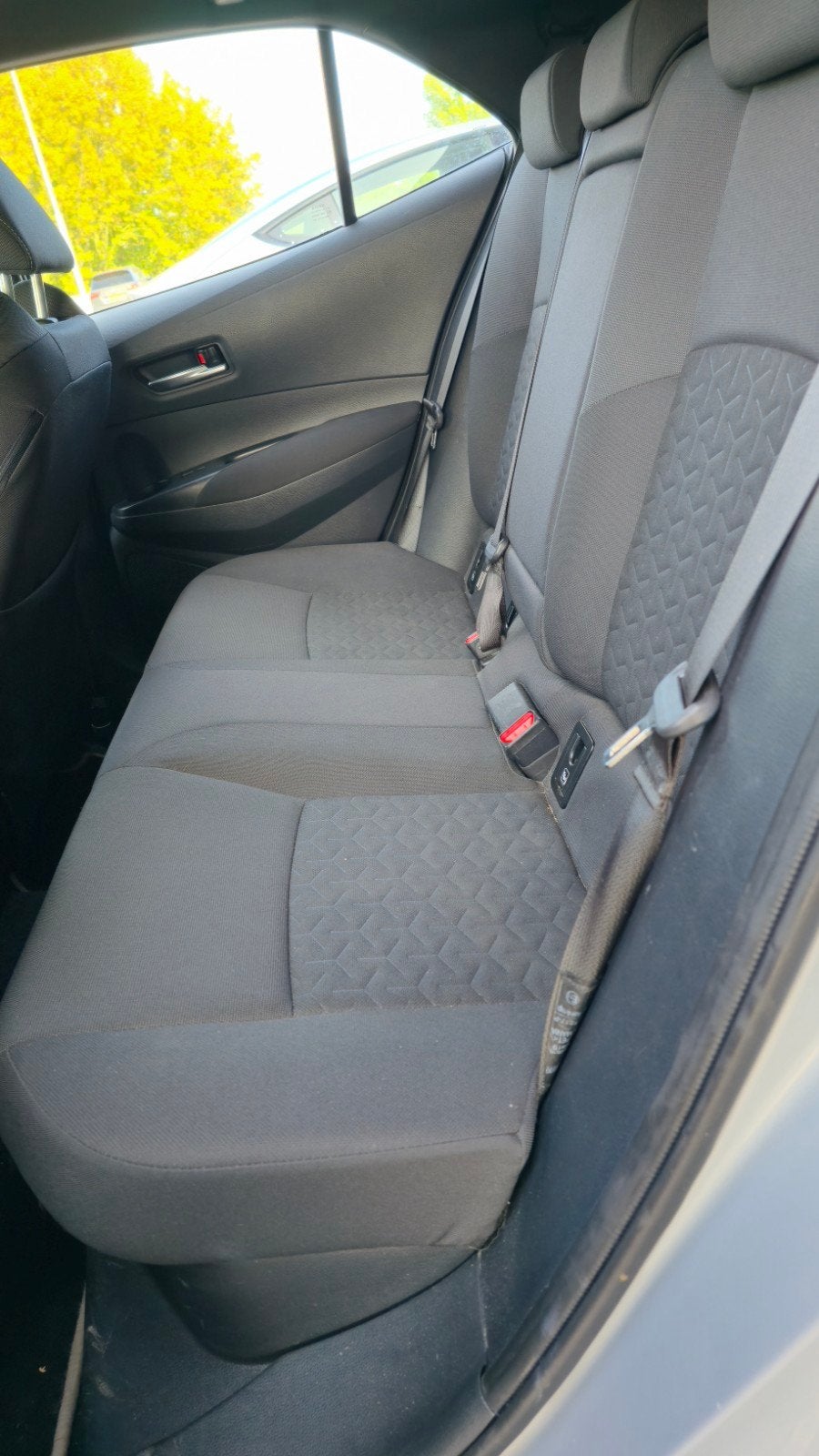 Foto 12 van ​Toyota Corolla 1.8 Hybrid (2019) | Automaat | CarPlay