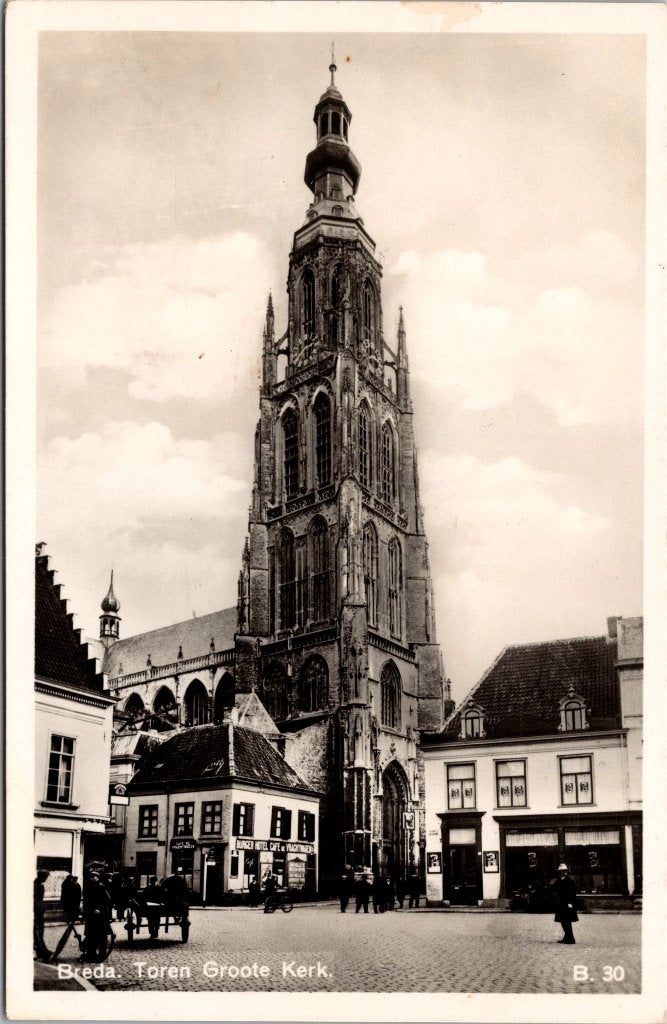 Breda - 10 ansichtkaarten van de Grote Kerk