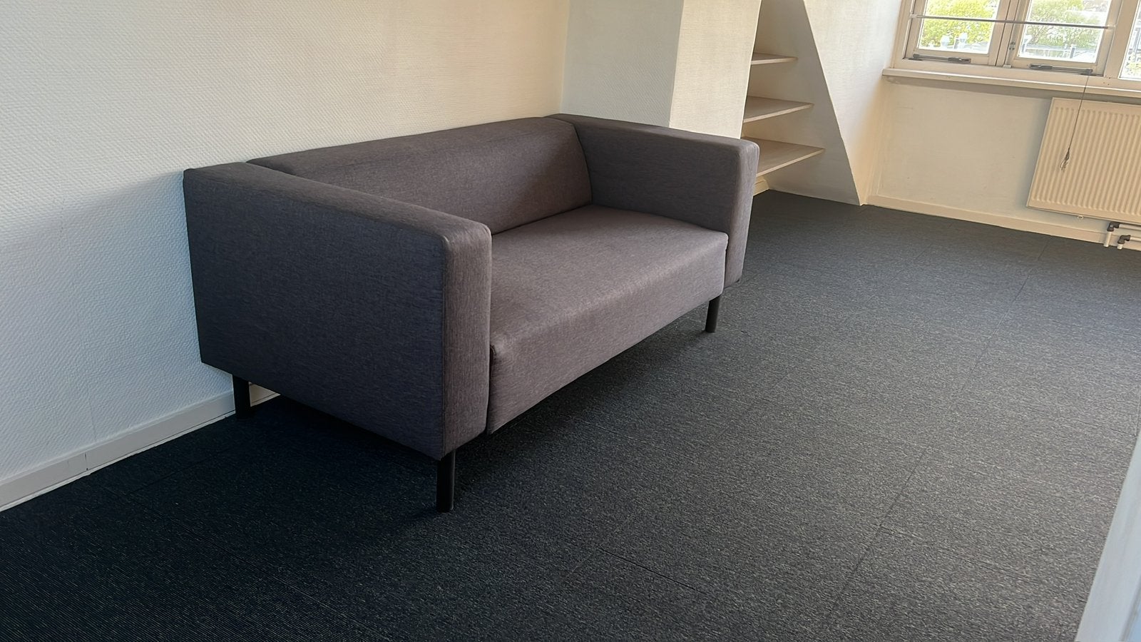 Grijze Jysk bank - demonteerbaar, makkelijk te verhuizen, Ophalen, 125 cm of meer, Zo goed als nieuw, Stof