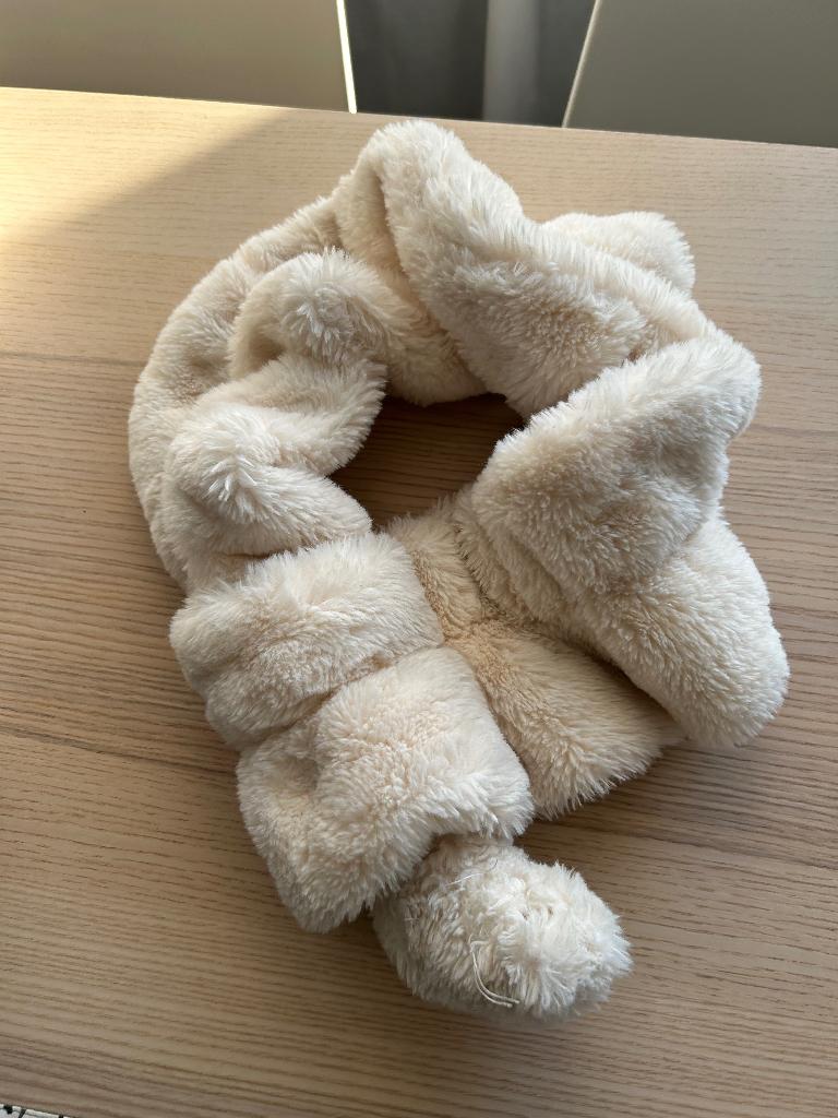 Zachte Viscose Pom Pom Sjaal — Alleen voor verzending, Verzenden, Maat 36 (S), Sjaal, Onbekend