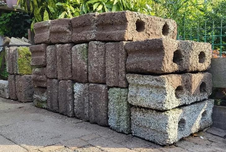blokken voor tuin of constructie (gratis), Tuin en Terras, Bielzen en Borders, Ophalen, Gebruikt, 25 tot 50 cm, Blok