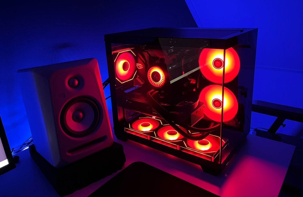 Gaming (e-sports) PC (5800X - 9060XT - 32GB - 500GB SSD), 32 GB, Custom Build, Zo goed als nieuw, AMD Ryzen 7
