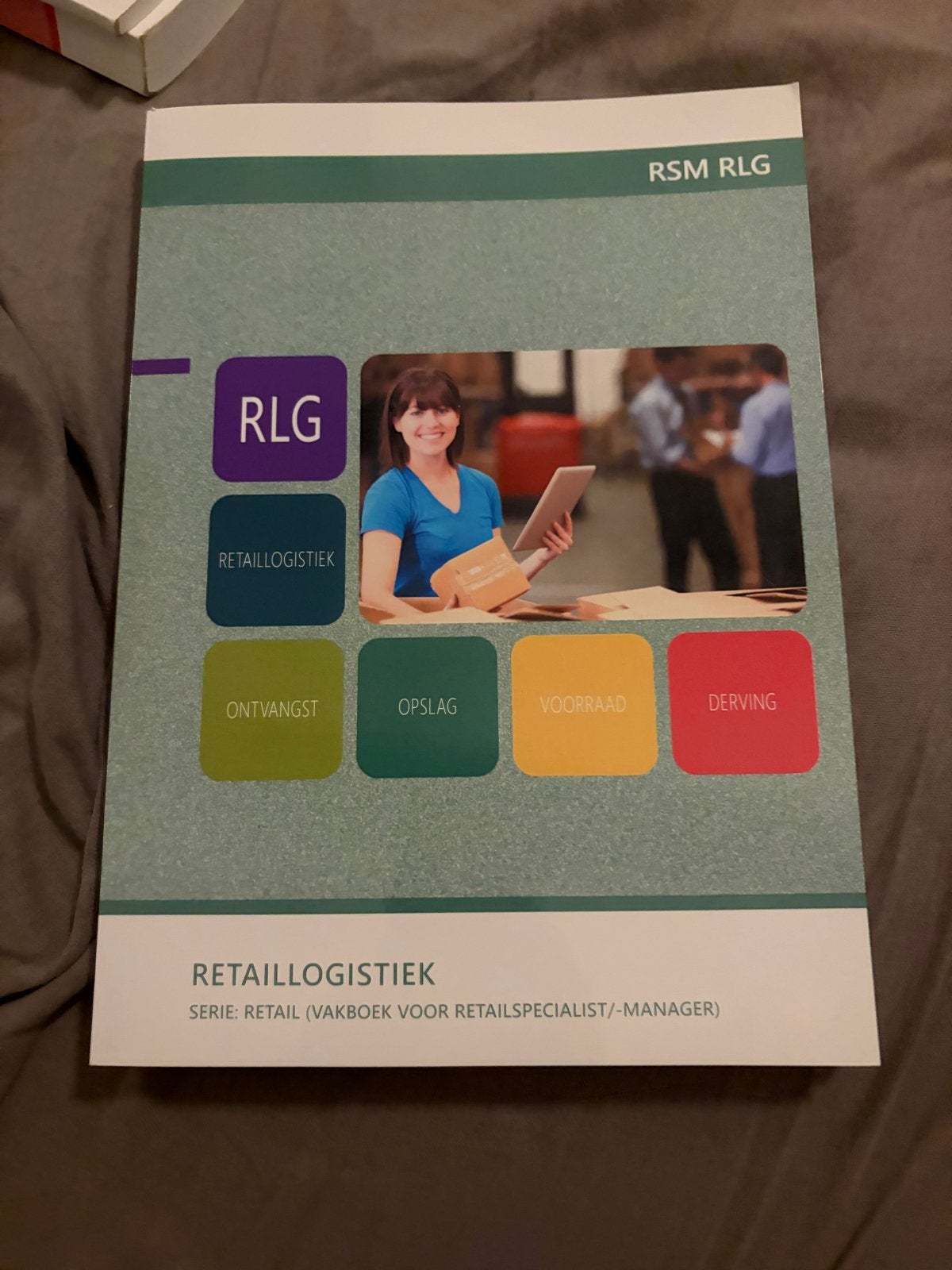 Retail Logistiek - Vakboek voor Retail Specialist/-Manager, Boeken, Ophalen of Verzenden, Zo goed als nieuw, MBO