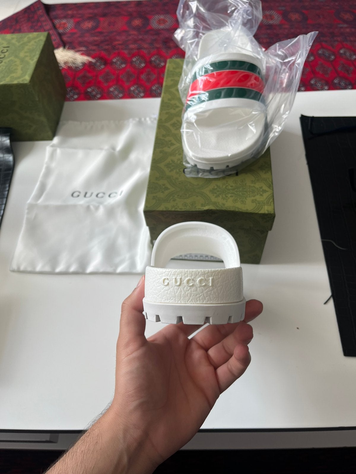 Gucci slippers heren wit en zwart, Slippers, Zwart, Nieuw, Ophalen of Verzenden