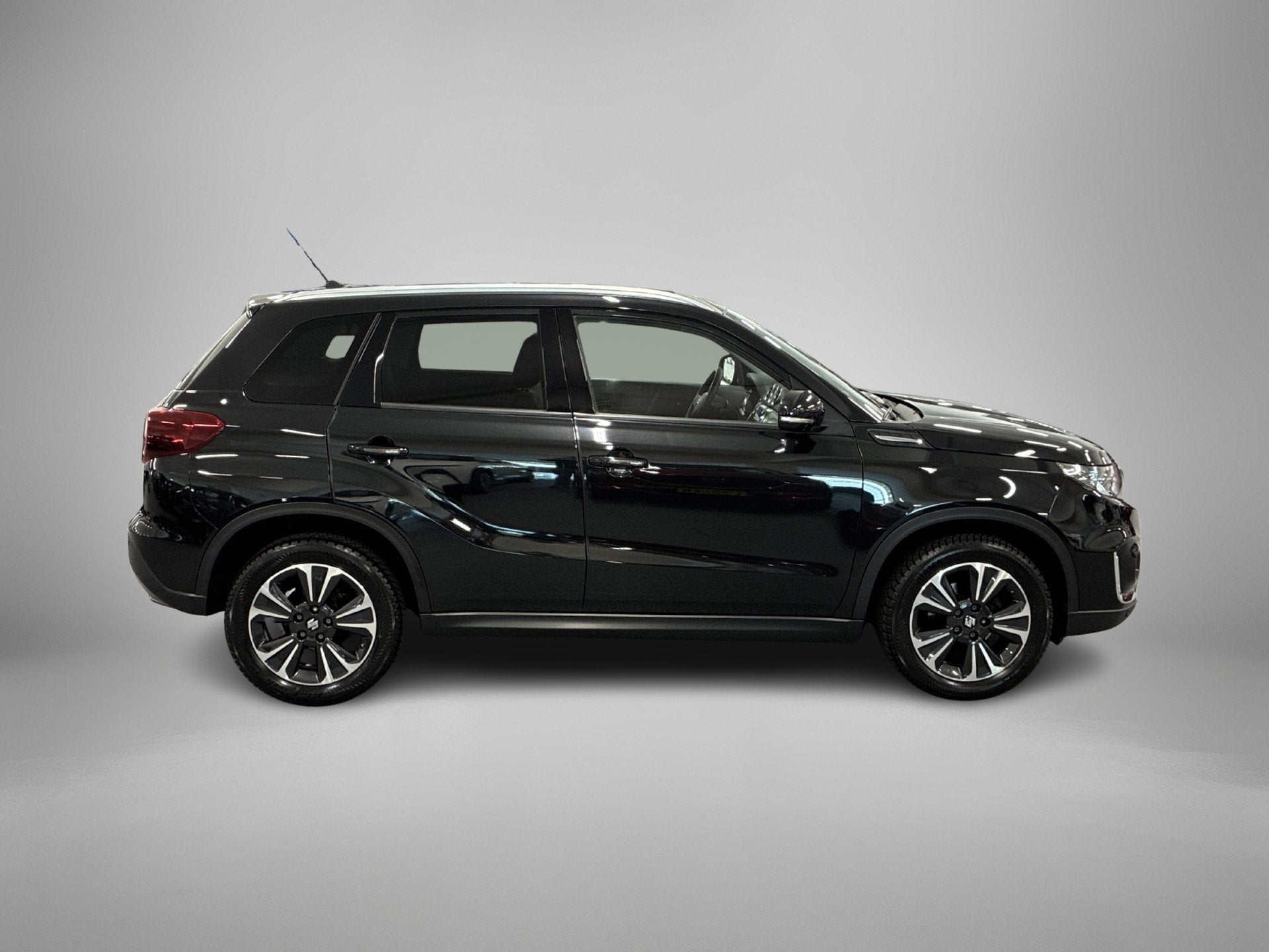 Suzuki Vitara 1.4 Boosterjet Stijl Automaat | Trekhaak | Pan, Auto's, 12 maanden, Gebruikt, 4 cilinders, 400 kg