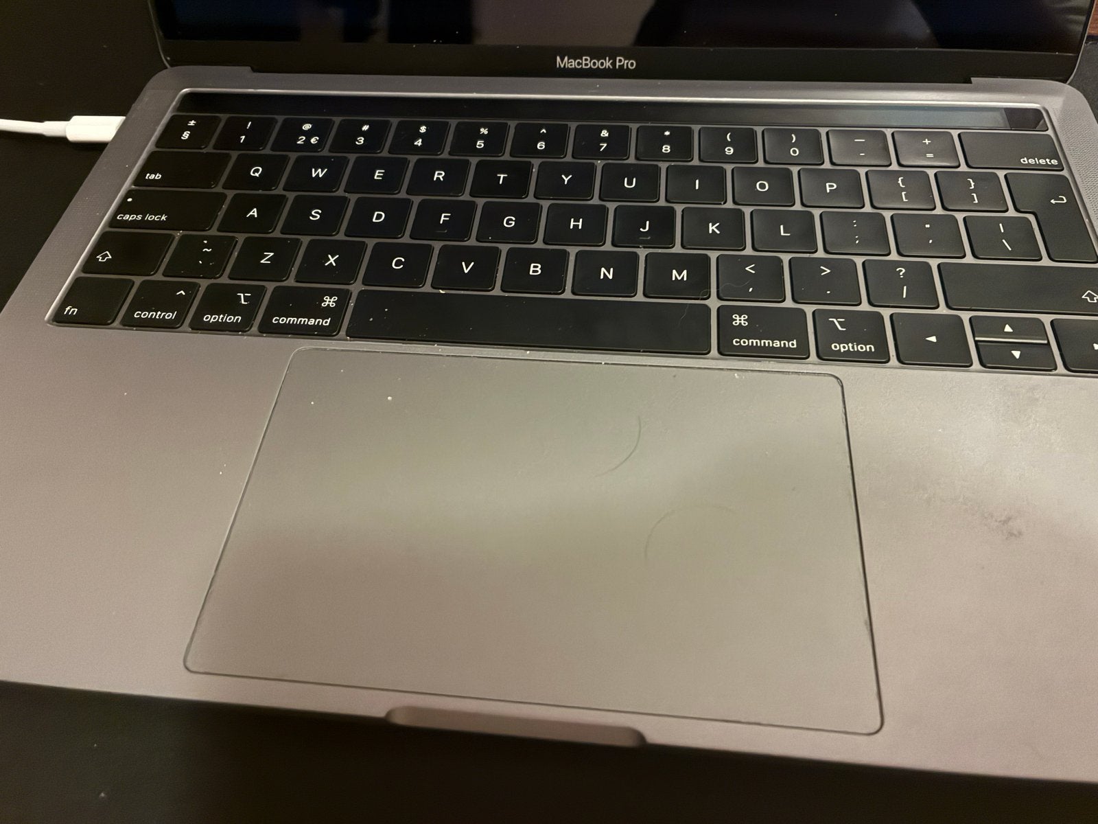 MacBook Pro 13-inch 2018 - 2.3 GHz i5, 8GB RAM, 256GB SSD