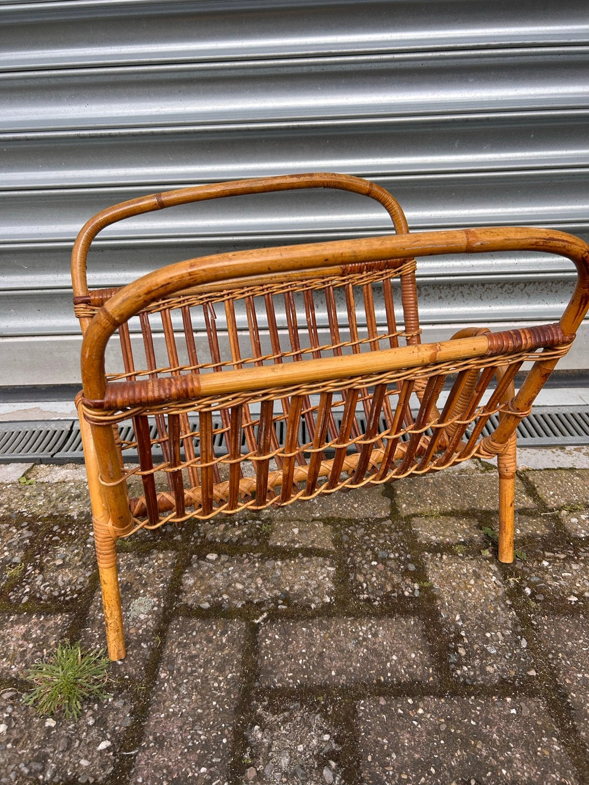 Vintage rotan tijdschriftenrek / krantenbak, Ophalen, Gebruikt, ., .