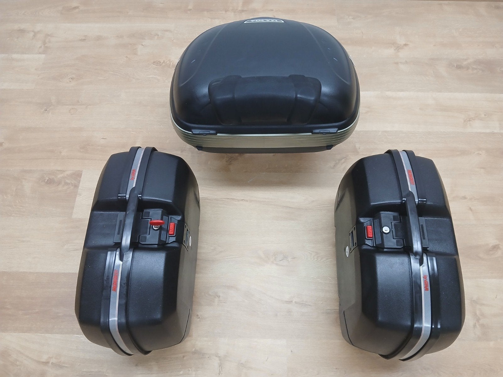 GIVI Monokey Topkoffer en Zijkoffers Set - Maxia & LT.36, Motoren, Ophalen, Gebruikt