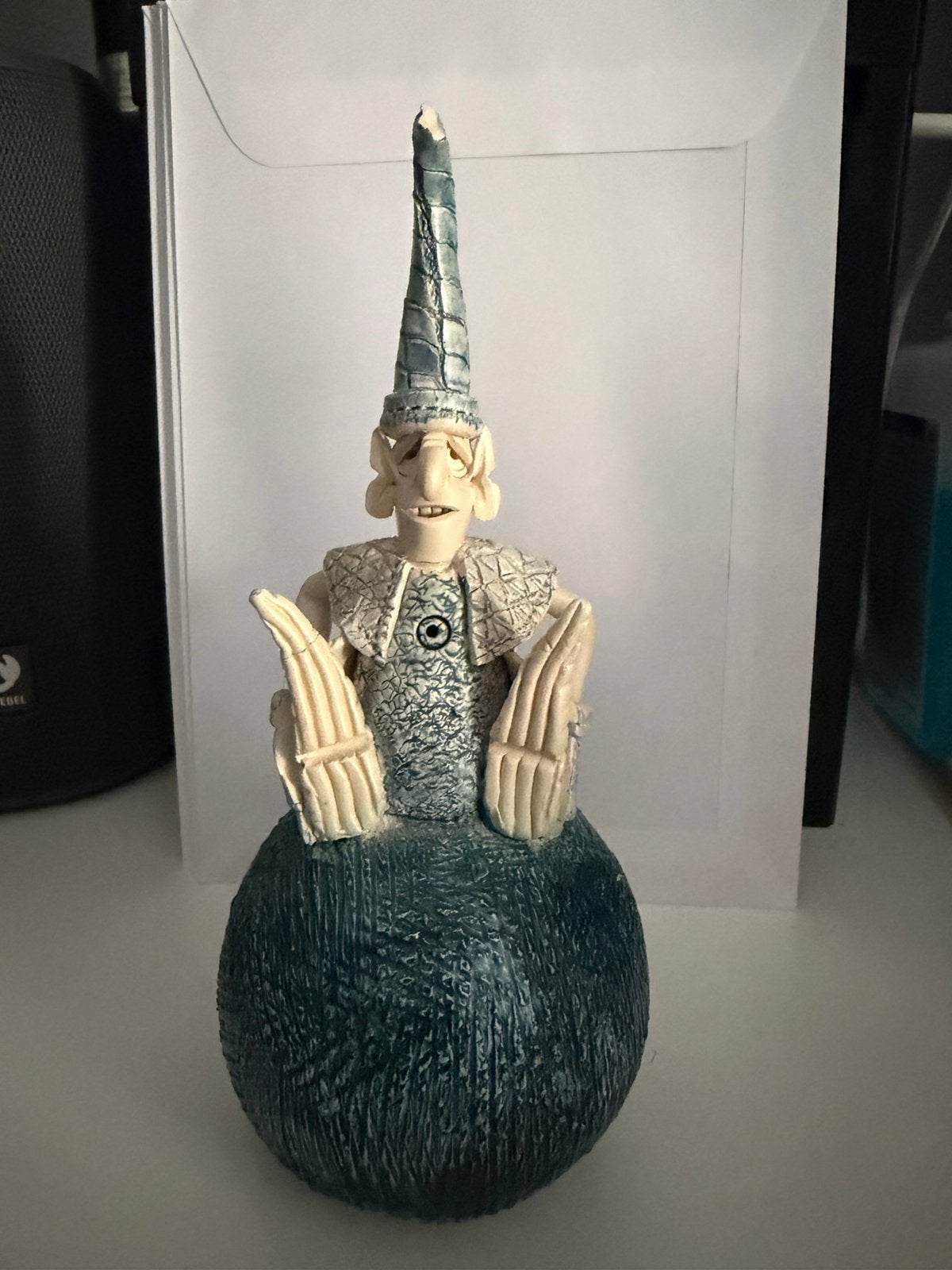 Dit beeldje is een handgemaakt keramisch kunstwerk, Ophalen of Verzenden, Zo goed als nieuw, Dier