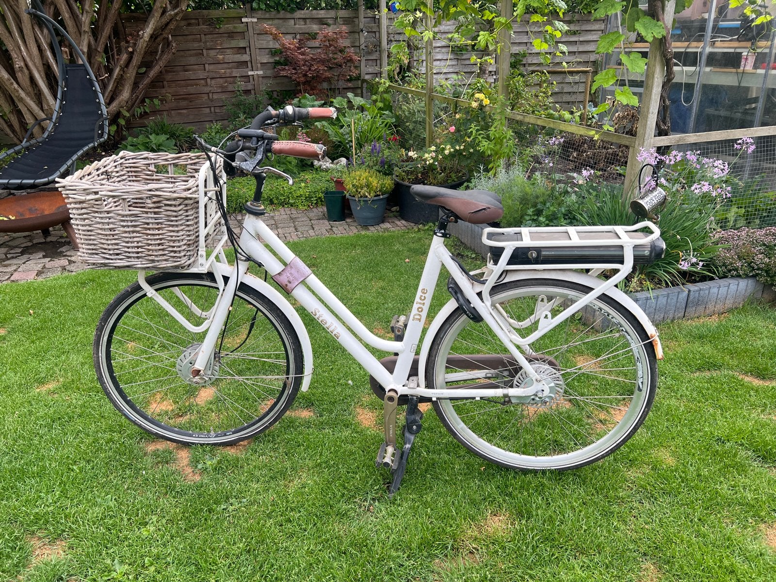 Stella 28 inch fiets - accu defect, fietst wel!, Ophalen of Verzenden, Gebruikt, Overige merken
