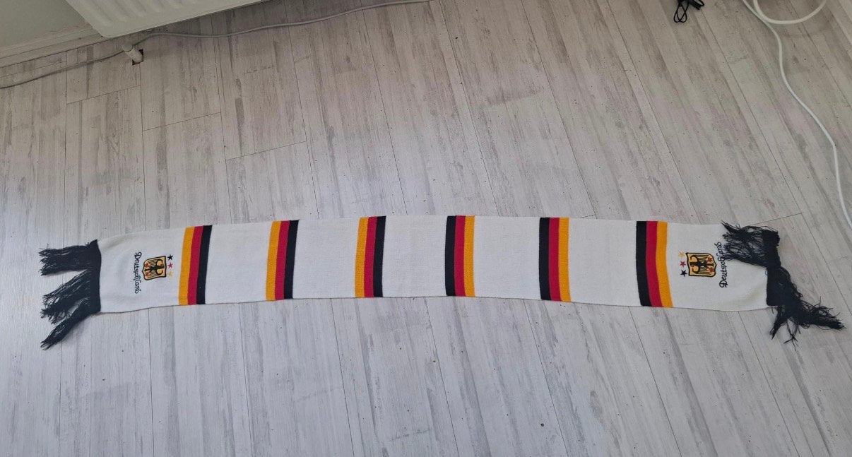 Duitsland sjaal, Ophalen of Verzenden, Zo goed als nieuw, Buitenlandse clubs, Vaantje of Sjaal