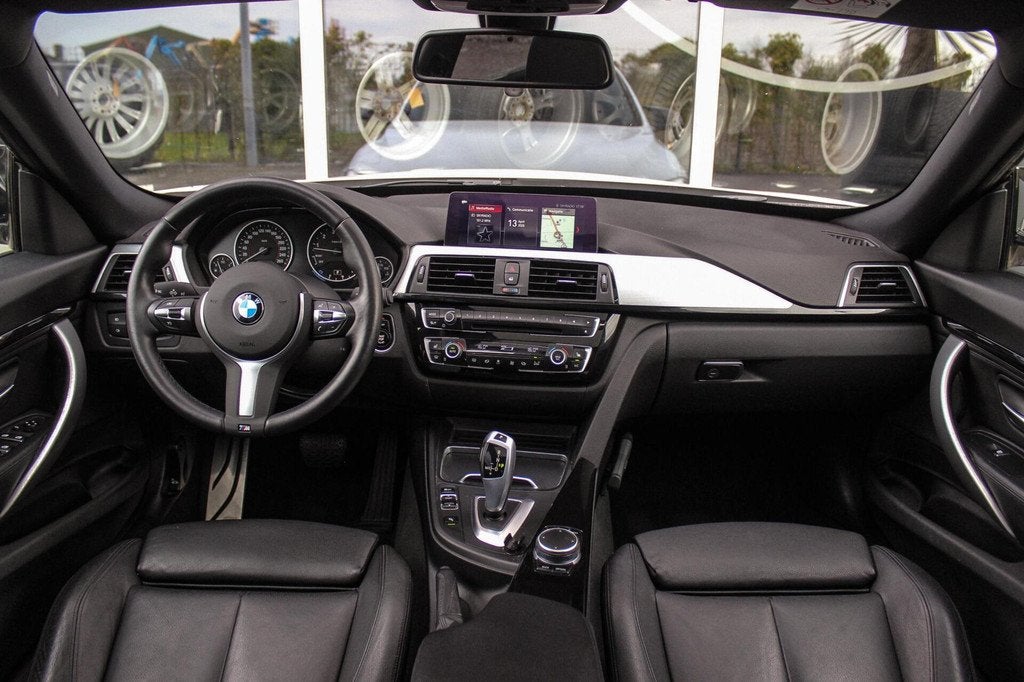BMW 3-serie Gran Turismo 320i High Executive M-sport | NL au, Auto's, BMW, Automaat, 1998 cc, Achterwielaandrijving, Gebruikt