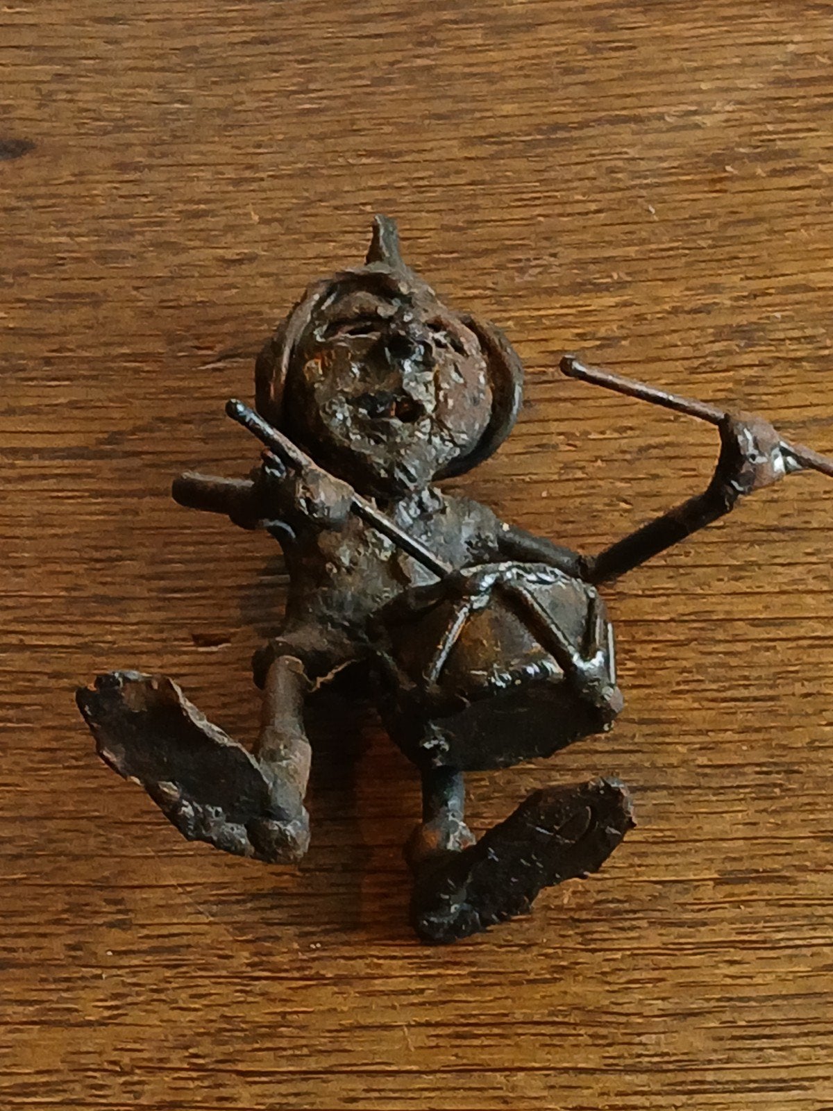METALEN BEELDJE,TROMMELAAR HG 10 BR8.7 CM, Verzamelen, Beelden en Beeldjes, Ophalen of Verzenden, Gebruikt, Mens