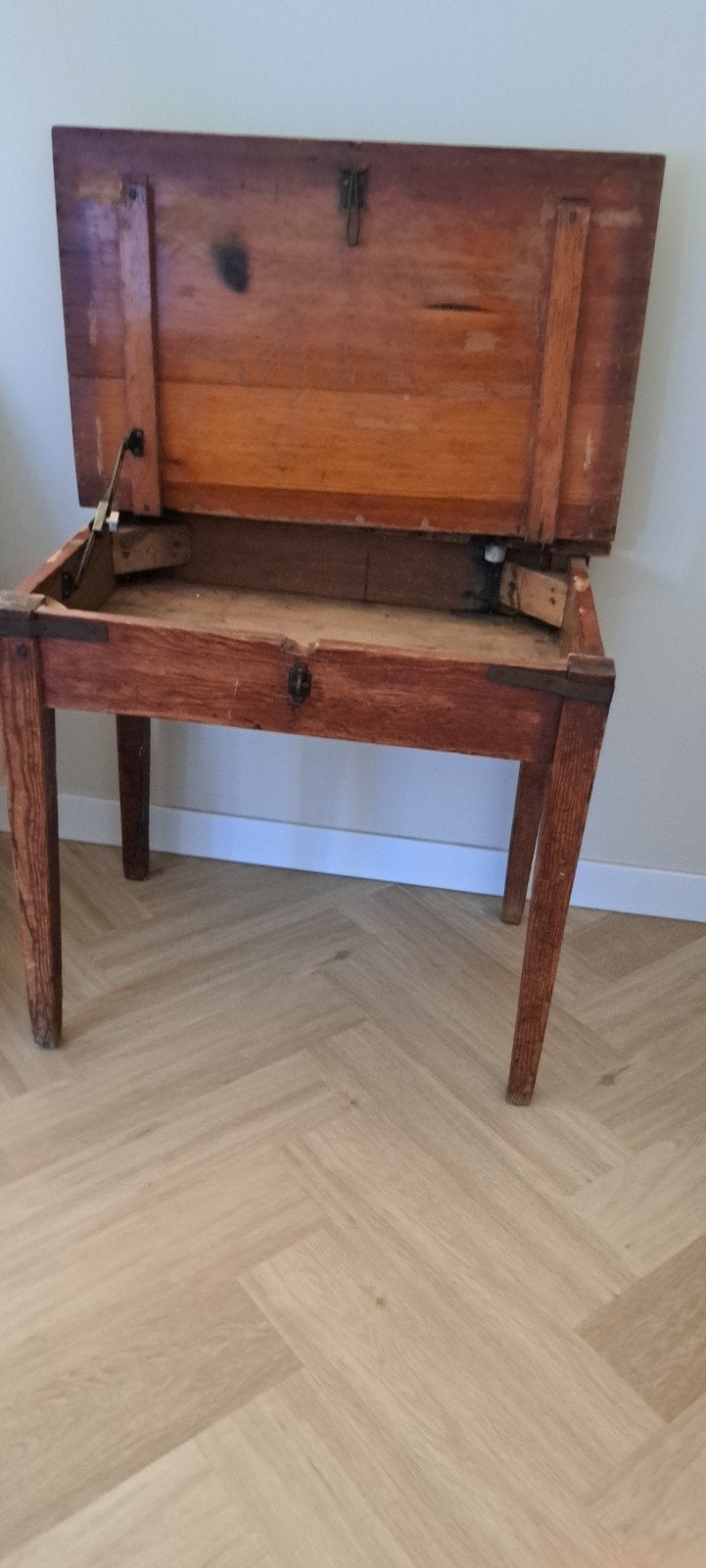 Prachtig vintage lessenaartje - opknapper, Ophalen