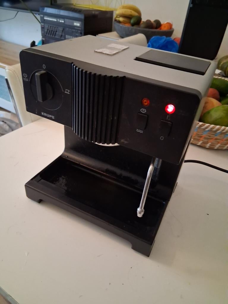 Te kooo, krups koffiezetapparaat .lepel is goed., Witgoed en Apparatuur, Ophalen of Verzenden, Koffiemachine
