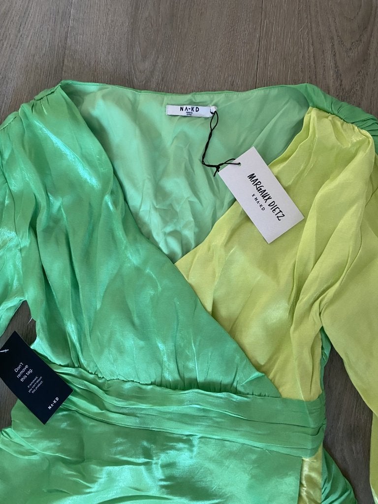 Jurk van NA-KD maat 38., Maat 38/40 (M), NA-KD, Nieuw, Ophalen of Verzenden