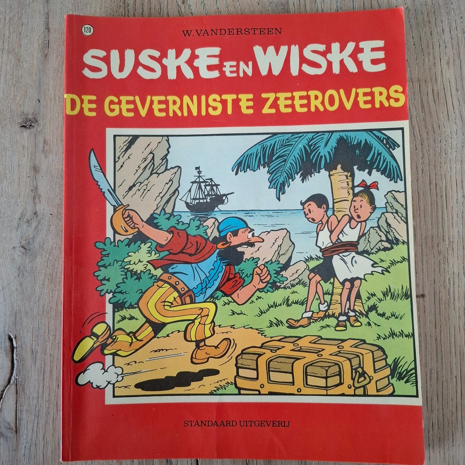 Suske en wiske de geverniste zeerovers nr 120 1974, Eén stripboek, Ophalen of Verzenden, Gelezen