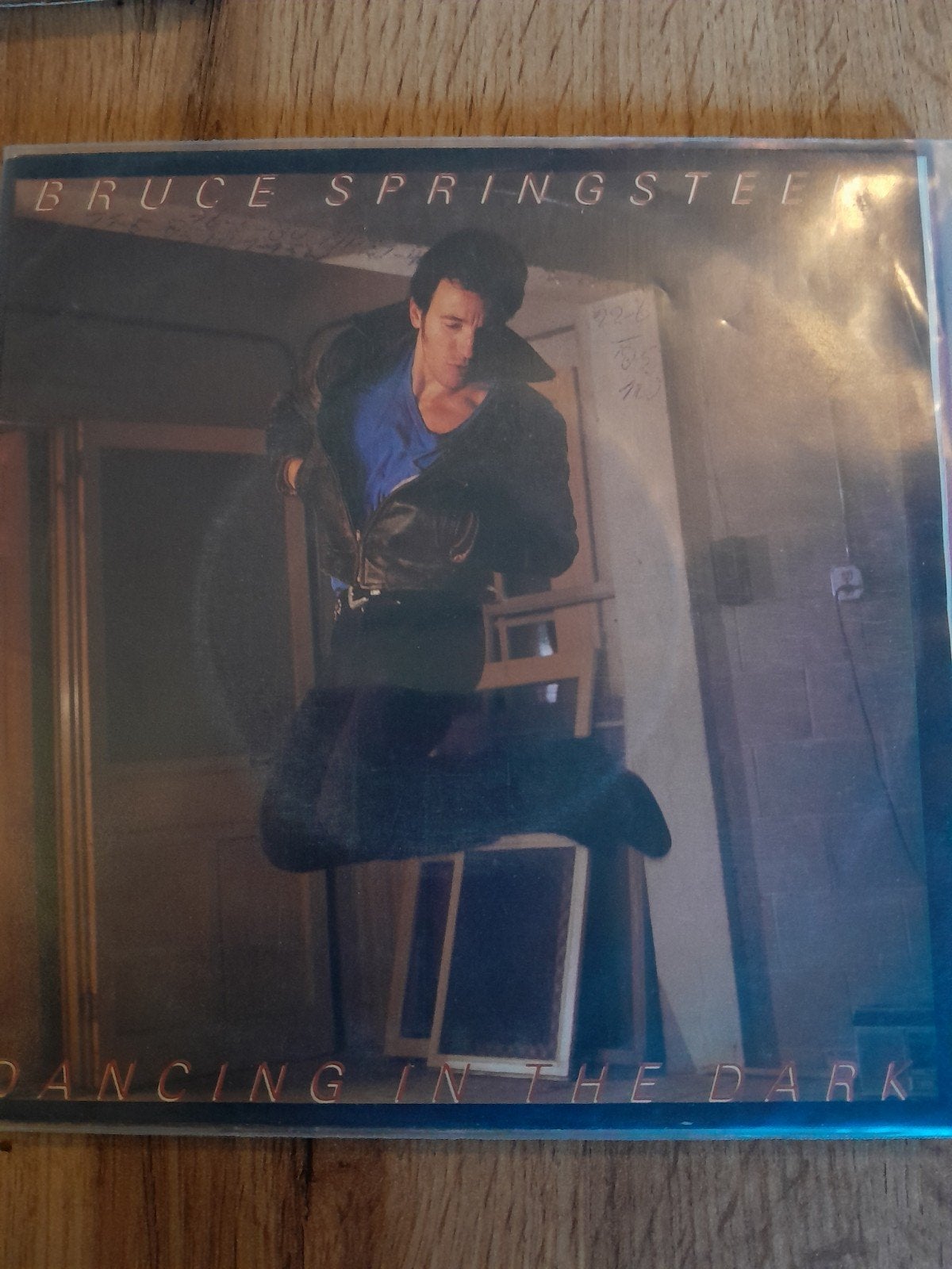 bruce springsteen 7inch dancing in the dark, Ophalen of Verzenden, Zo goed als nieuw, Pop