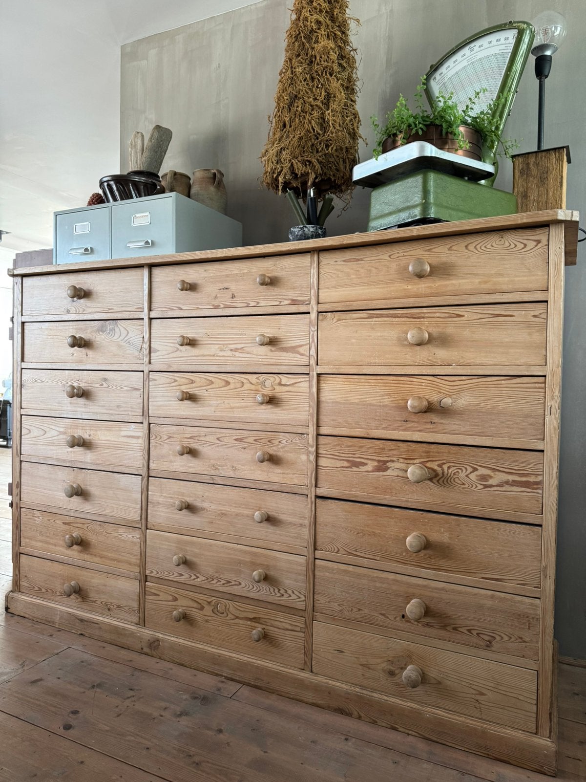 Mooie grote oude grenen ladekast dressoir, Antiek en Kunst, Ophalen