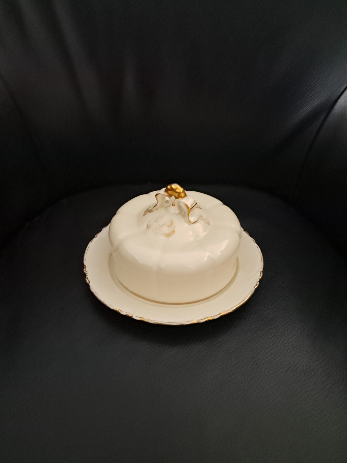 Elegante botervloot met gouden accenten, Huis en Inrichting, Keuken | Servies, Overige typen, Ophalen of Verzenden, Zo goed als nieuw