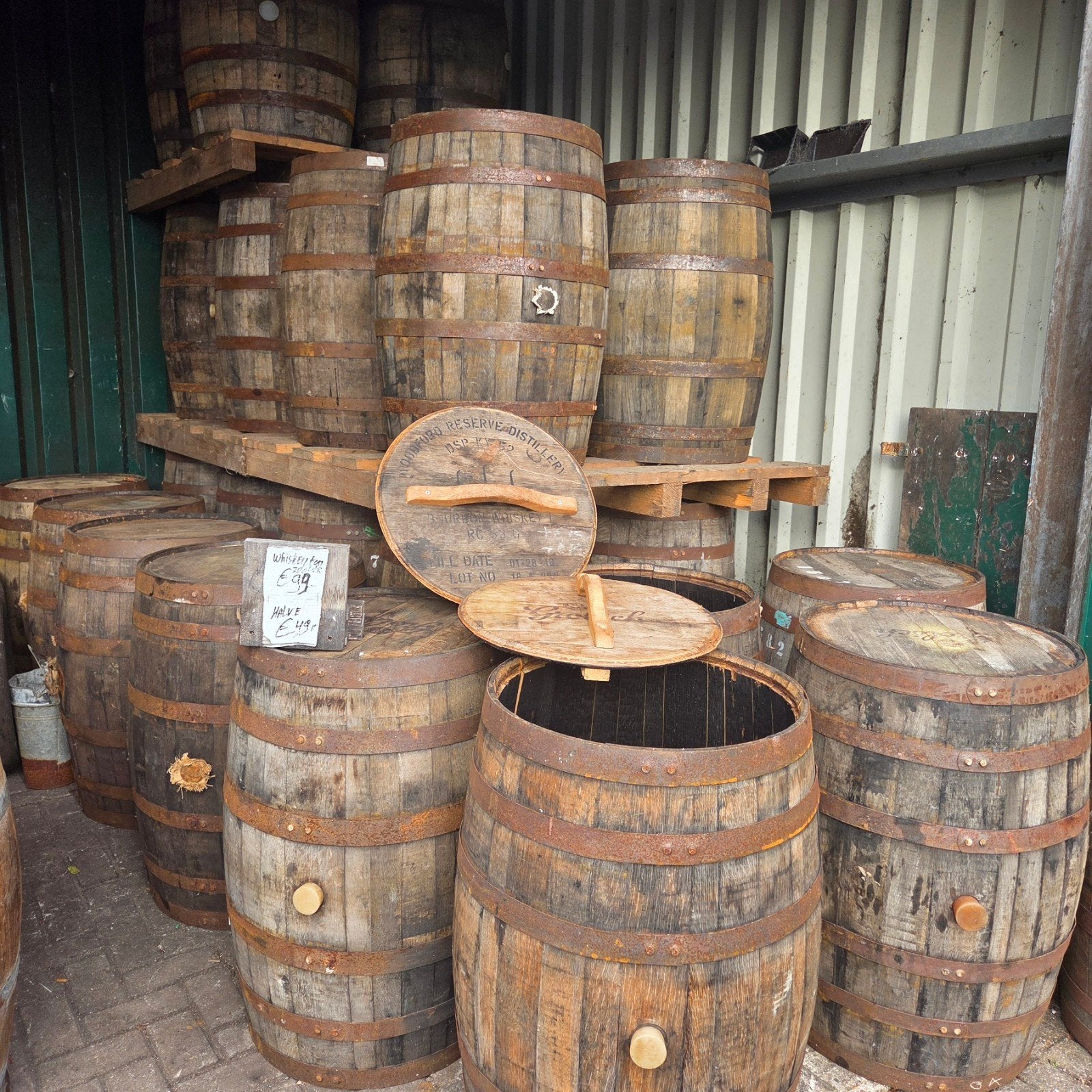 Whiskeyvaten, halve Whiskeyvaten, Bloembak, Ophalen