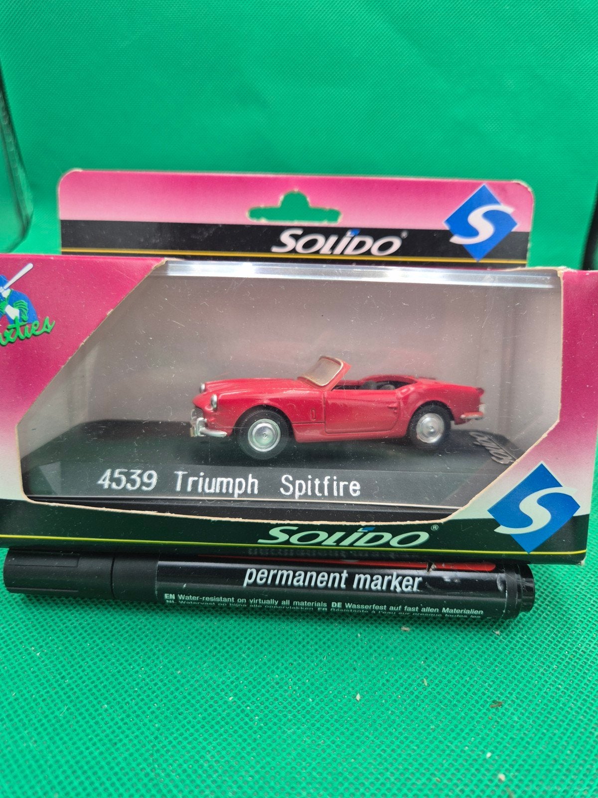 259 Triumph Spitfire 1/43 Solido, Hobby en Vrije tijd, Modelauto's | 1:43, Ophalen of Verzenden, Zo goed als nieuw, Auto, Solido