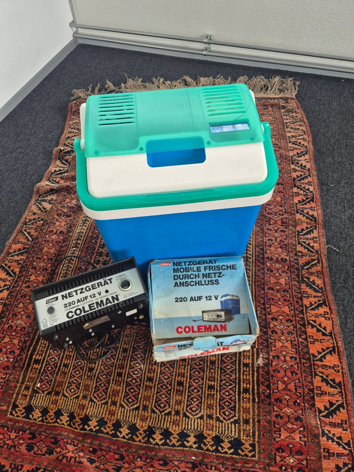 Coleman Koelbox met 220V/12V adapter, Ophalen of Verzenden, Gebruikt, Koelbox, Elektrisch