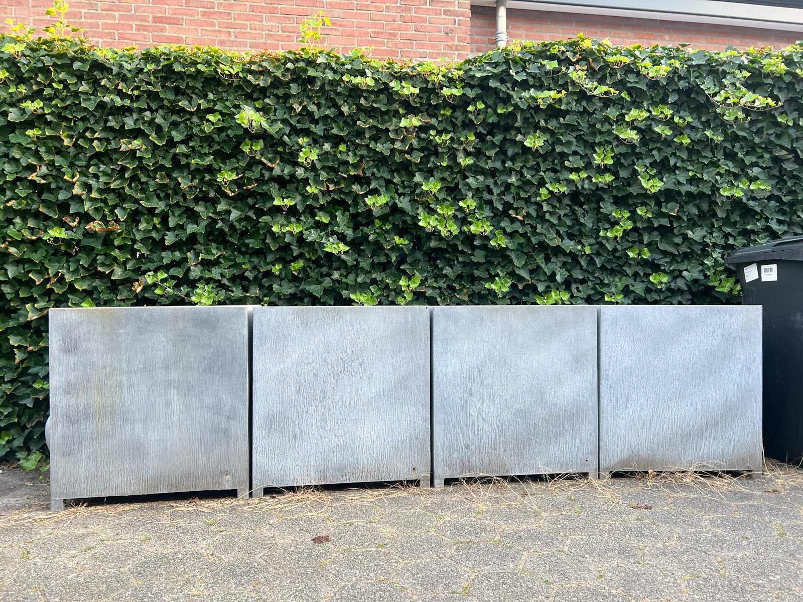 Grote vierkante stalen bloembakken 70x70x70 cm, Tuin en Terras, Ophalen, Gebruikt, Vierkant, Metaal