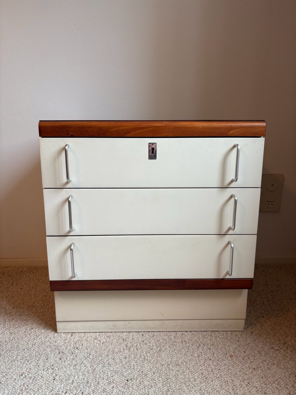 Vintage ladekast met 4 laden - Crème en hout, Huis en Inrichting, Ophalen, Gebruikt, 50 tot 100 cm, 3 of 4 laden