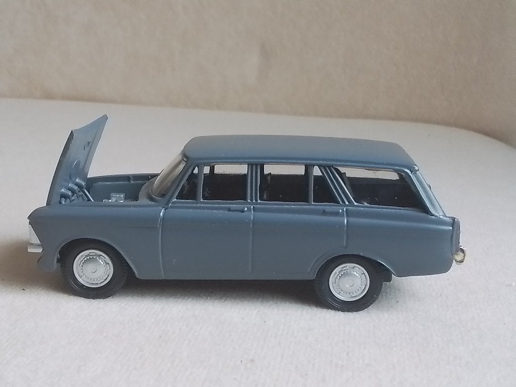 Moskvitch 427 Stationcar Agat made in ussr, Ophalen of Verzenden, Zo goed als nieuw, Auto, Overige merken
