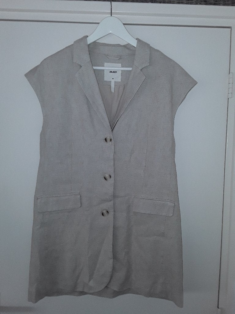 Object Beige Lang Gilet Met Knopen Maat 40, Kleding | Dames, Tops, Zo goed als nieuw, Maat 38/40 (M), Beige, Zonder mouw, Ophalen of Verzenden