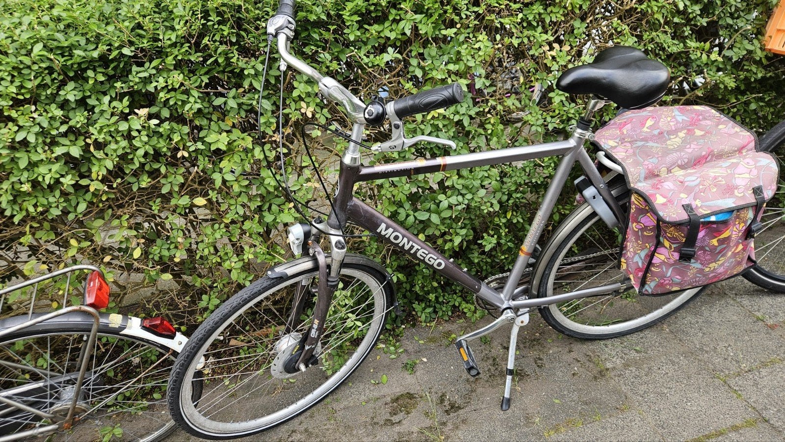 Montego fiets zonder fietstas, Fietsen en Brommers, Fietsen | Dames | Damesfietsen, Ophalen of Verzenden