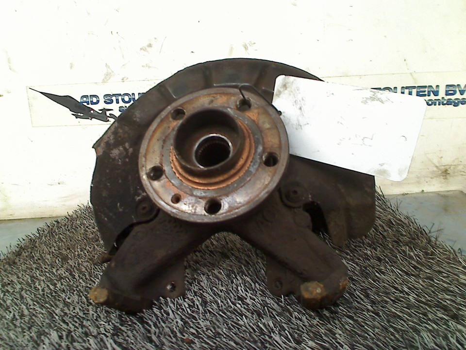Fusee Rechts Voor Volkswagen Polo V (6R) (2009-06/2014-05), Gebruikt, Volkswagen, Volkswagen AG, Kundenbetreuung@volkswagen.de