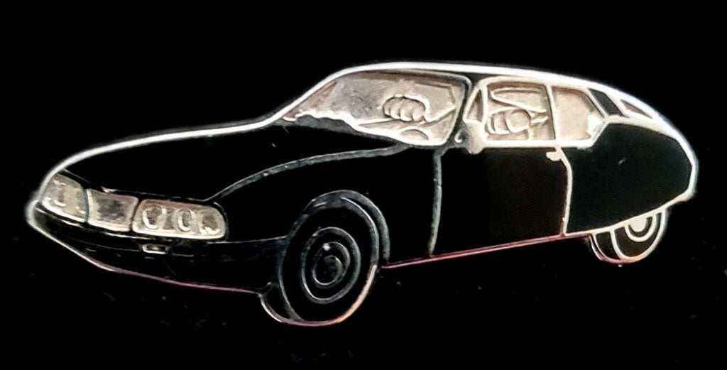 Citroën SM Maserati pin- zwart emaille, Verzenden, Nieuw, Transport, Speldje of Pin