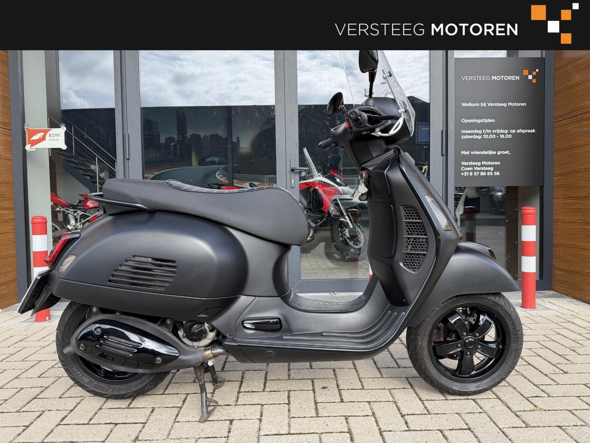 Vespa GTS 300 SuperTech HPE Notte # Full black, Scooter, ABS, Piaggio Vespa B.V., Minervum 7272
4817 ZM  Breda, NL