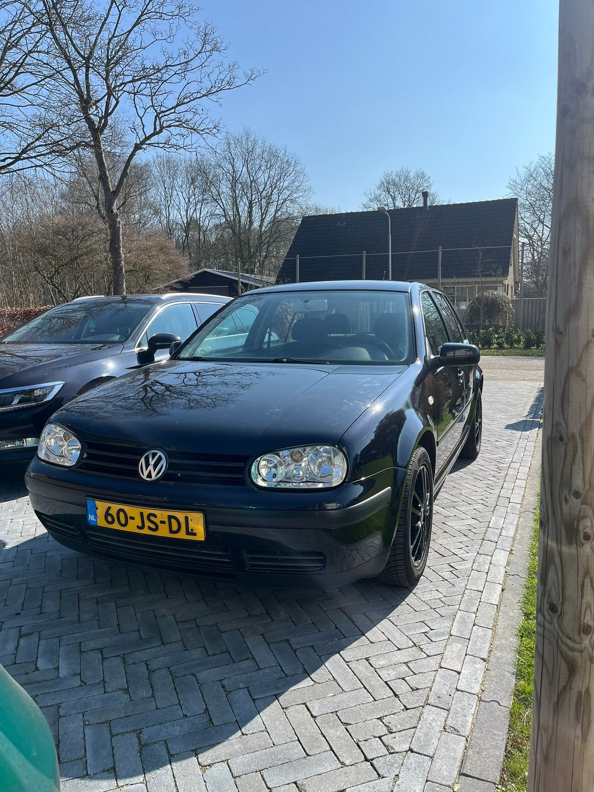 Volkswagen Golf 1.6 77KW 2002 Zwart, Auto's, Voorwielaandrijving, 1145 kg, 4 cilinders, 1200 kg