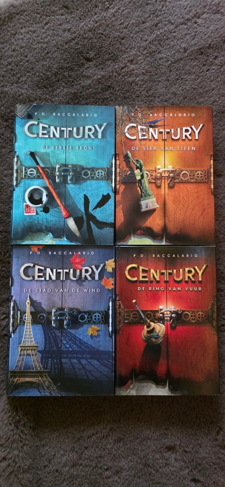 Century serie P.D. Baccalario - Complete set van 4 boeken, Ophalen of Verzenden, Zo goed als nieuw